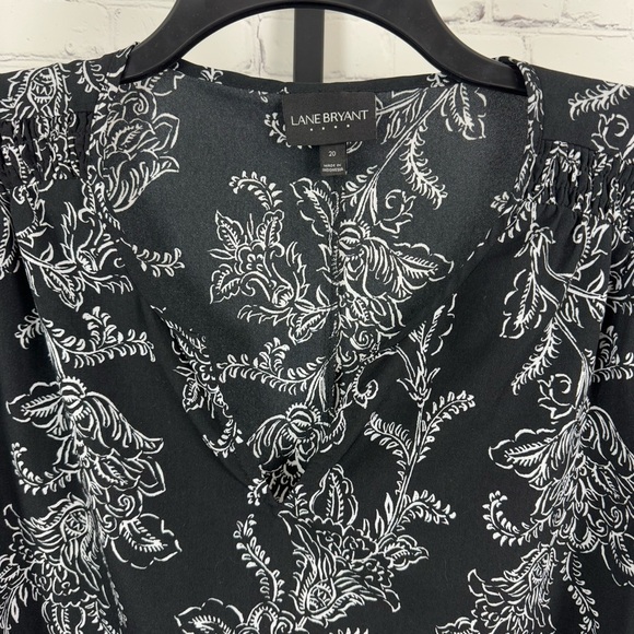 Lane Bryant Black Floral Print Split Neck 3/4 Sleeve Boho Top Size 20 - Picture 2 of 7